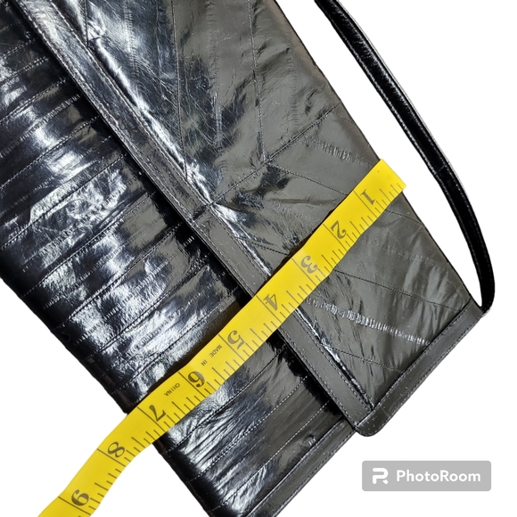 * Clutch purse 100% eel skin includes shoulder strap black zipper pockets - Picture 6 of 6